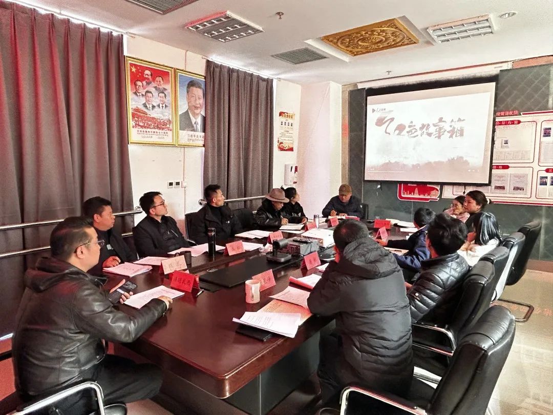 市藍(lán)天圣潔公司黨支部開(kāi)展主題教育專(zhuān)題黨課(圖1)